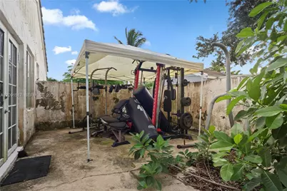 15221 SW 158th St, Miami, FL 33187 - Photo 56