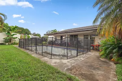 15221 SW 158th St, Miami, FL 33187 - Photo 54