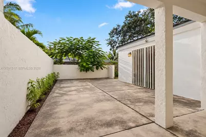 15221 SW 158th St, Miami, FL 33187 - Photo 12