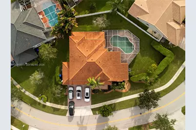 17930 NW 13th St, Pembroke Pines, FL 33029 - Photo 1
