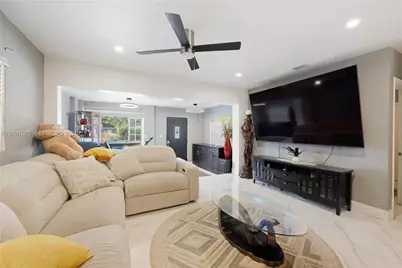 1170 NE 135th St, North Miami, FL 33161 - Photo 4