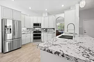 6982 Coronado Wy, Pembroke Pines, FL 33331 - Photo 4