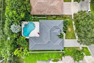 6982 Coronado Wy, Pembroke Pines, FL 33331 - Photo 52