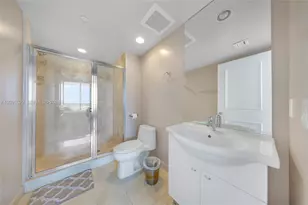1800 S Ocean Dr, Hallandale Beach, FL 33009 - Photo 32