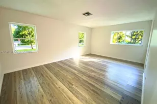 11000 NE 9th Ave, Biscayne Park, FL 33161 - Photo 14