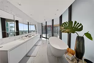 1000 NE Biscayne Blvd, Miami, FL 33132 - Photo 24