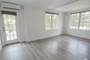 932 7th St, Miami Beach, FL 33139 - Photo 1