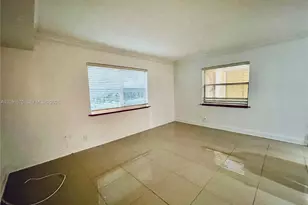 811 NE 14th Pl, Fort Lauderdale, FL 33304 - Photo 4