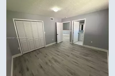 8015 Lake Dr #201, Doral, FL 33166 - Photo 14