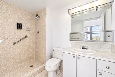 18021 Biscayne Blvd #1102, Aventura, FL 33160 - Photo 18