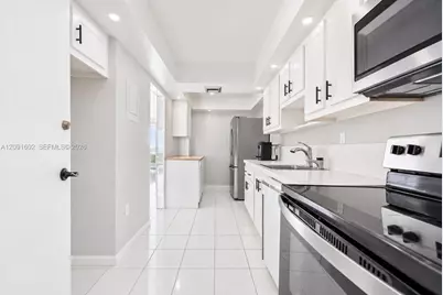 18021 Biscayne Blvd #1102, Aventura, FL 33160 - Photo 16
