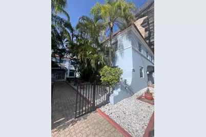 215 30th St #6, Miami Beach, FL 33140 - Photo 4