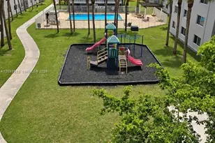 10820 SW 200th Dr, Cutler Bay, FL 33157 - Photo 30