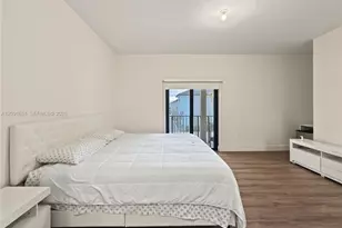 4278 NW 82nd Ave, Doral, FL 33166 - Photo 16