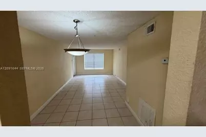 4251 NW 5th St #112, Plantation, FL 33317 - Photo 2