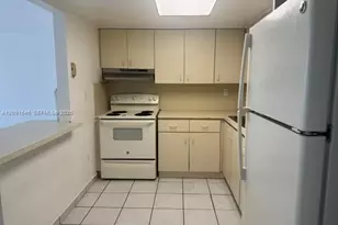 3945 SW 89th Ave, Miami, FL 33165 - Photo 6