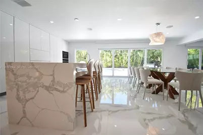 20501 NE 22nd Pl, Miami, FL 33180 - Photo 22