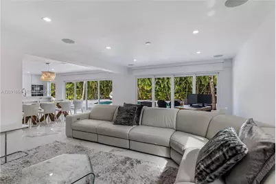 20501 NE 22nd Pl, Miami, FL 33180 - Photo 10