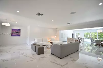 20501 NE 22nd Pl, Miami, FL 33180 - Photo 18