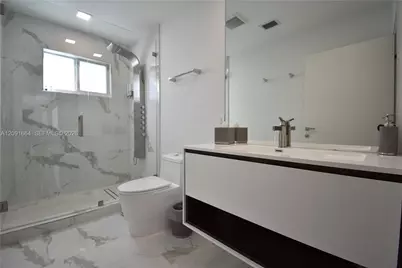 20501 NE 22nd Pl, Miami, FL 33180 - Photo 26