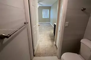 9999 Summerbreeze Dr, Sunrise, FL 33322 - Photo 16