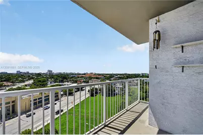 1 Glen Royal Pkwy #903, Miami, FL 33125 - Photo 36