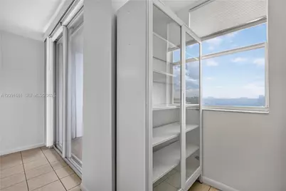 1 Glen Royal Pkwy #903, Miami, FL 33125 - Photo 14