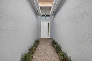 11797 SW Coral Cove Pkwy, Port Saint Lucie, FL 34987 - Photo 6