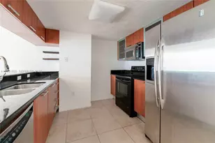 1800 N Bayshore Dr, Miami, FL 33132 - Photo 2
