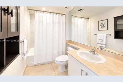 335 S Biscayne Blvd #1601, Miami, FL 33131 - Photo 8