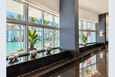 335 S Biscayne Blvd #1601, Miami, FL 33131 - Photo 14