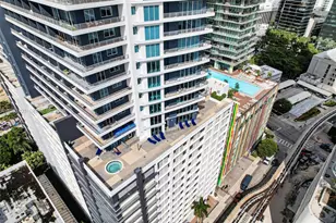 60 SW 13th St, Miami, FL 33130 - Photo 38