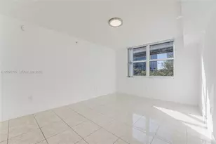 31 SE 5th St, Miami, FL 33131 - Photo 14
