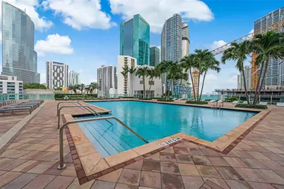 31 SE 5th St #409, Miami, FL 33131 - Photo 2