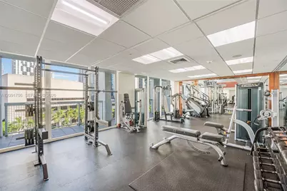 31 SE 5th St #409, Miami, FL 33131 - Photo 22
