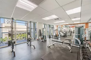 31 SE 5th St, Miami, FL 33131 - Photo 22