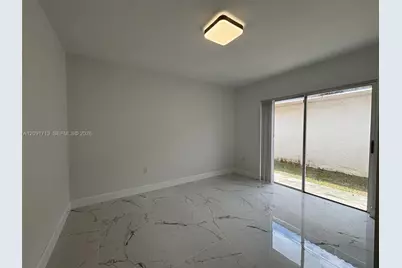 12810 NW 6th Ln, Miami, FL 33182 - Photo 18