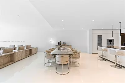 300 Biscayne Boulevard Way #3304C, Miami, FL 33131 - Photo 6