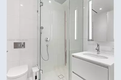 300 Biscayne Boulevard Way #3304C, Miami, FL 33131 - Photo 28