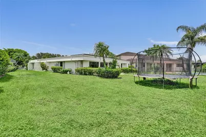 5704 Coco Palm Dr, Tamarac, FL 33319 - Photo 54