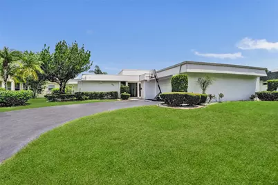 5704 Coco Palm Dr, Tamarac, FL 33319 - Photo 4