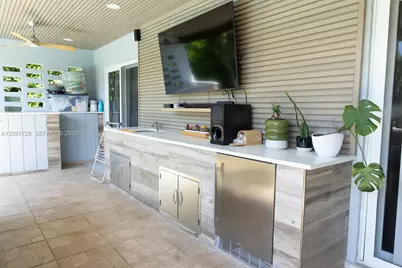 1320 Arthur St #1320, Hollywood, FL 33019 - Photo 30