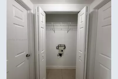 421 SW 6th St #7, Miami, FL 33130 - Photo 6