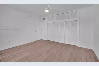 8010 Tatum Waterway Dr #5, Miami Beach, FL 33141 - Photo 18