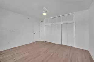 8010 Tatum Waterway Dr, Miami Beach, FL 33141 - Photo 18