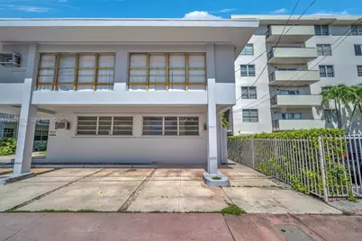 8010 Tatum Waterway Dr #5, Miami Beach, FL 33141 - Photo 2