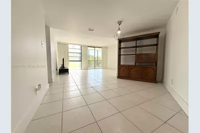 3475 N Country Club Dr #308, Aventura, FL 33180 - Photo 4