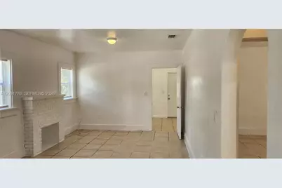 944 NW 81st St #A, Miami, FL 33150 - Photo 8