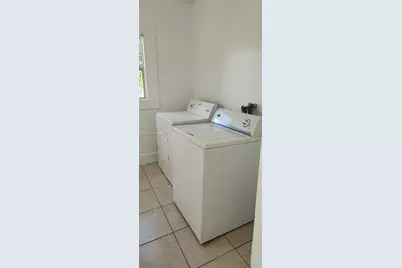 944 NW 81st St #A, Miami, FL 33150 - Photo 14