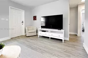 528 SW 4 Ave, Hallandale Beach, FL 33009 - Photo 30